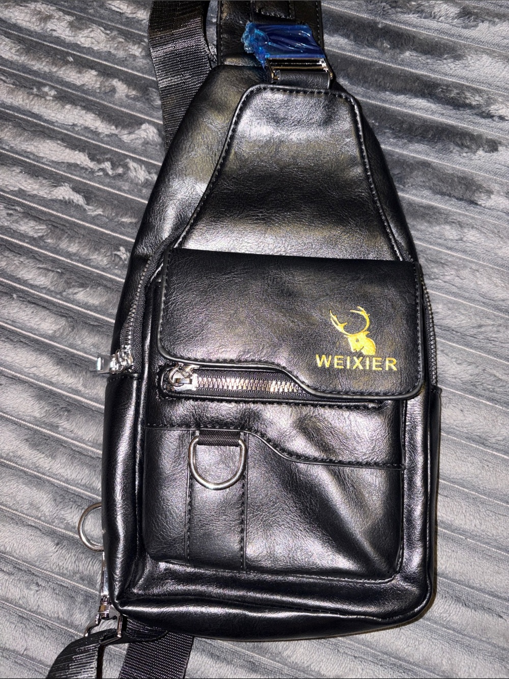 Wexier Black Leather Sling Belt Bag for Men - Picture 2 of 6